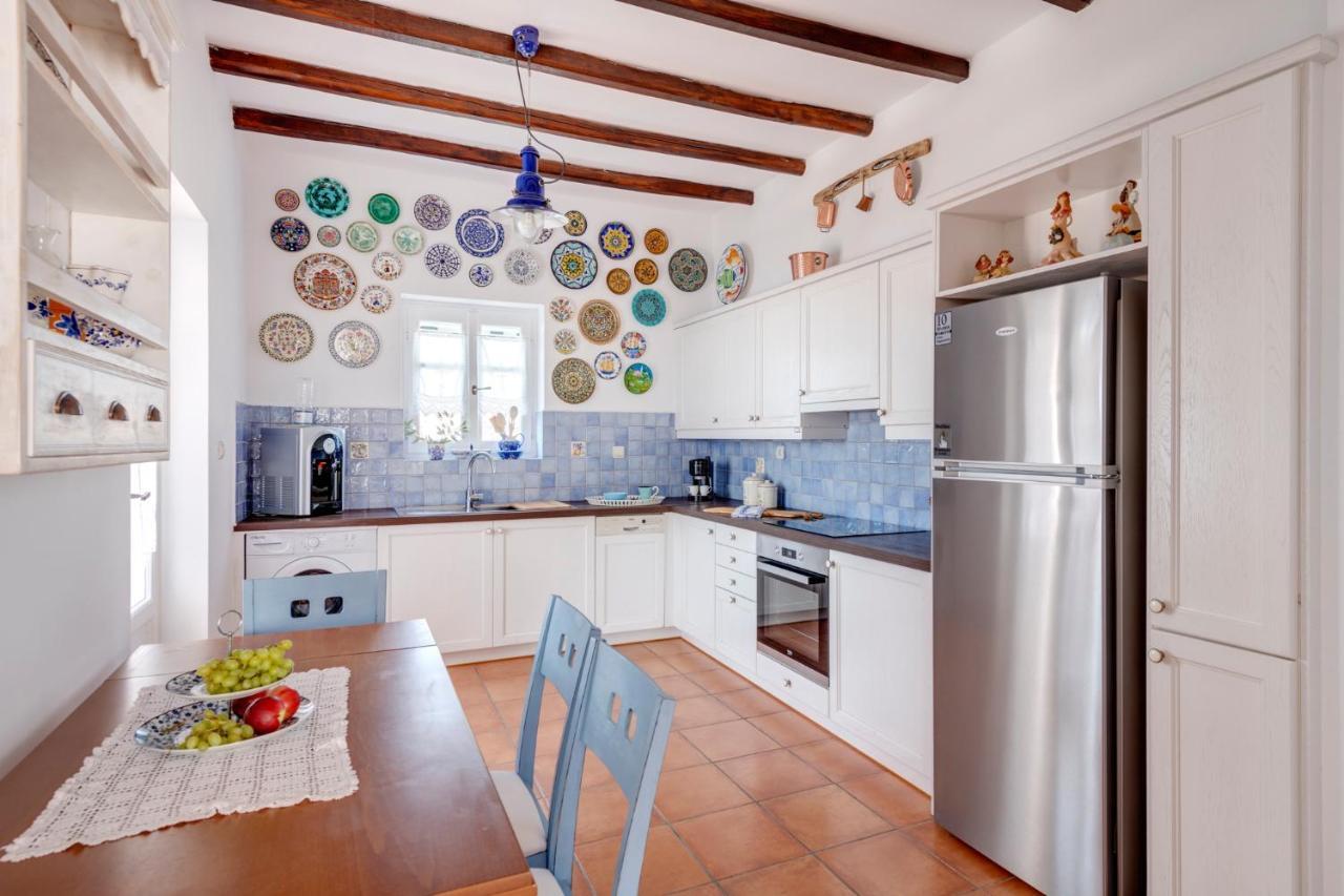 Cycladic Aura - Traditional Holiday Cottage Finikas  Bagian luar foto