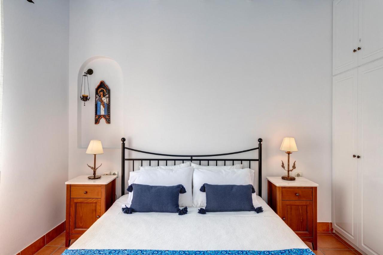 Cycladic Aura - Traditional Holiday Cottage Finikas  Bagian luar foto