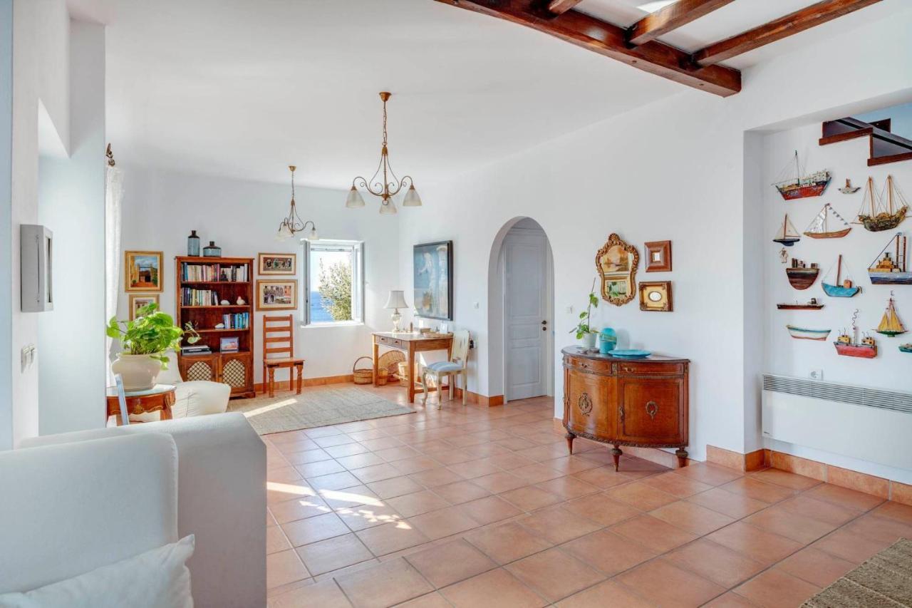 Cycladic Aura - Traditional Holiday Cottage Finikas  Bagian luar foto
